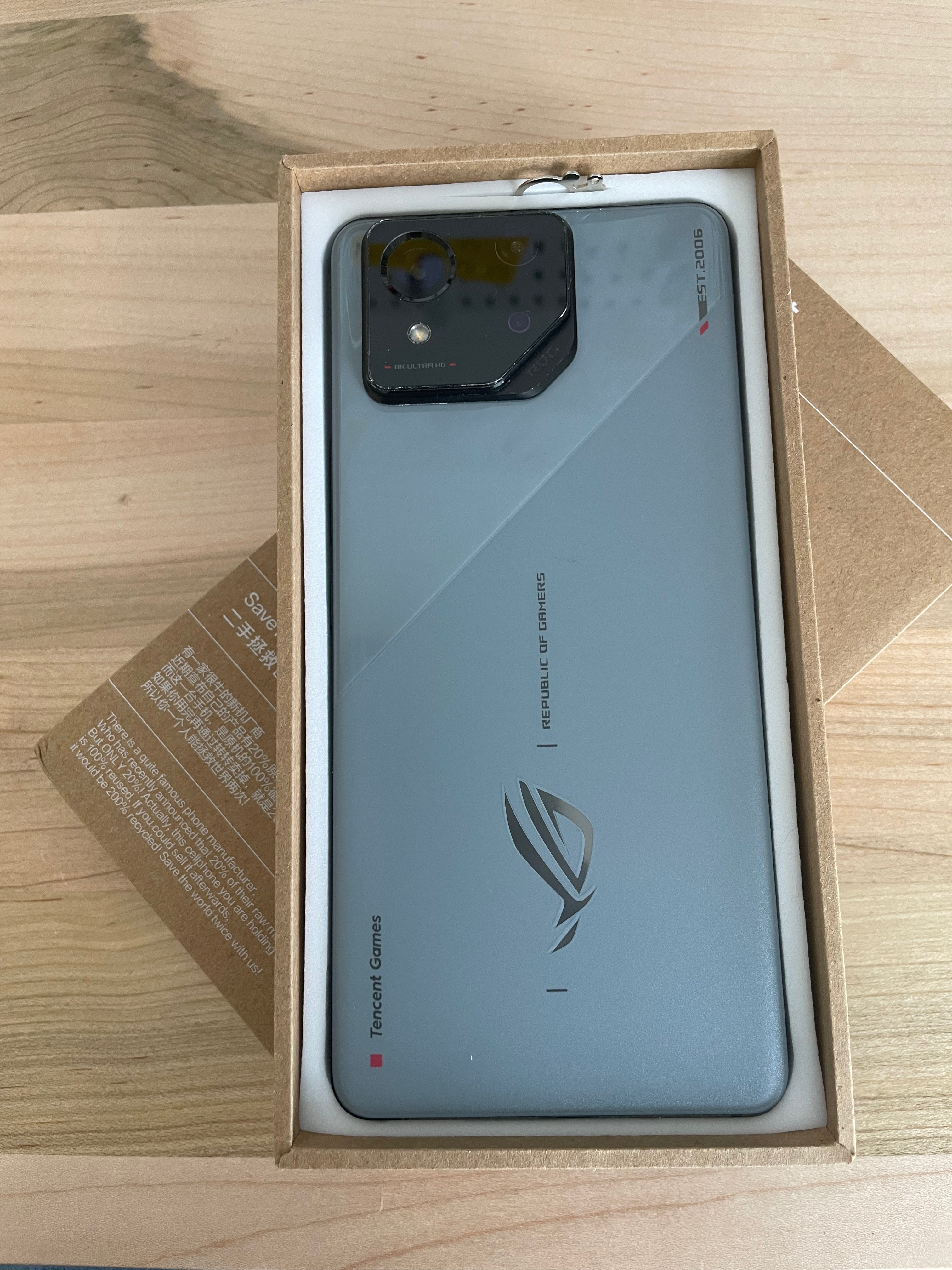 ASUS ROG Phone 8 - Storm Grey